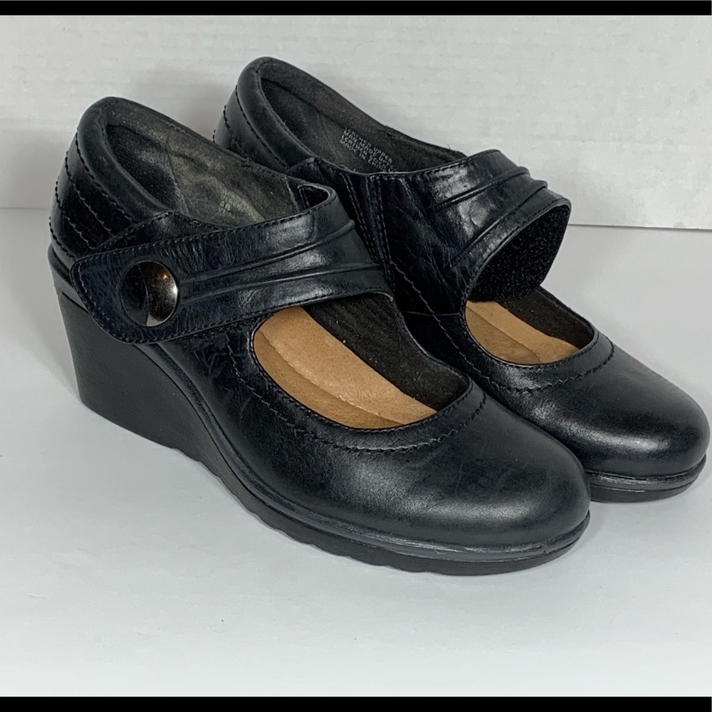 Earth Leather Mary Jane Platform Wedge
